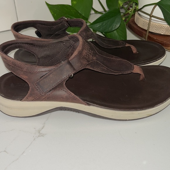 Merrell sandals - Picture 3 of 6